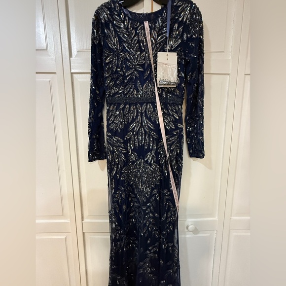 NWT | Mac Duggal 6023 Midnight Long Sleeve Neckline Embellished Gown Size 6 - Picture 5 of 11
